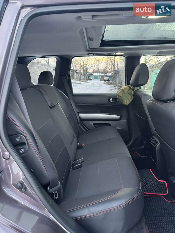 Позашляховик / Кросовер Nissan X-Trail 2011 в Краматорську