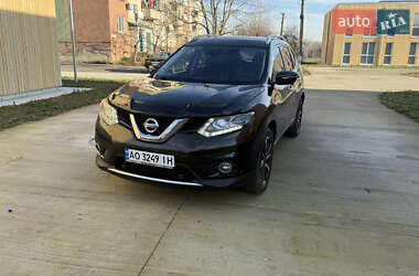 Позашляховик / Кросовер Nissan X-Trail 2015 в Мукачевому