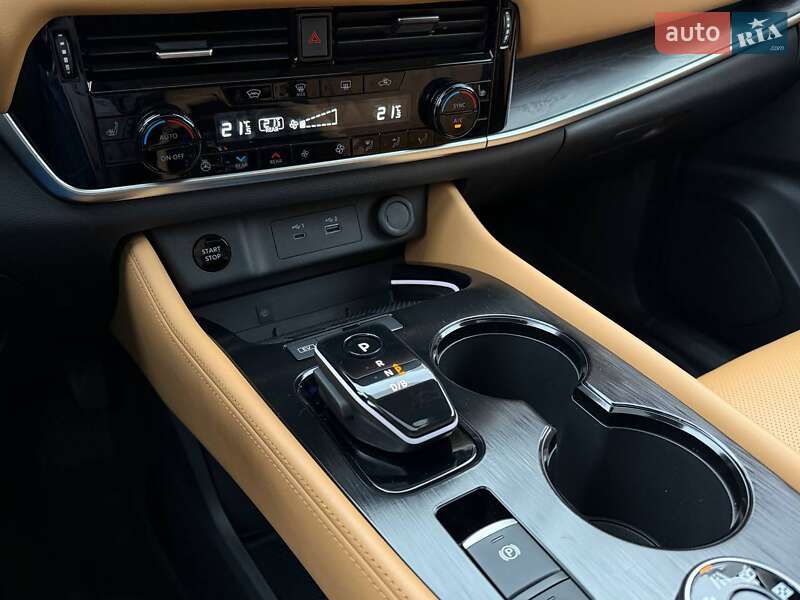 Позашляховик / Кросовер Nissan X-Trail 2023 в Києві