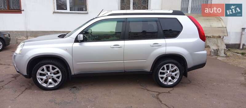 Позашляховик / Кросовер Nissan X-Trail 2011 в Житомирі