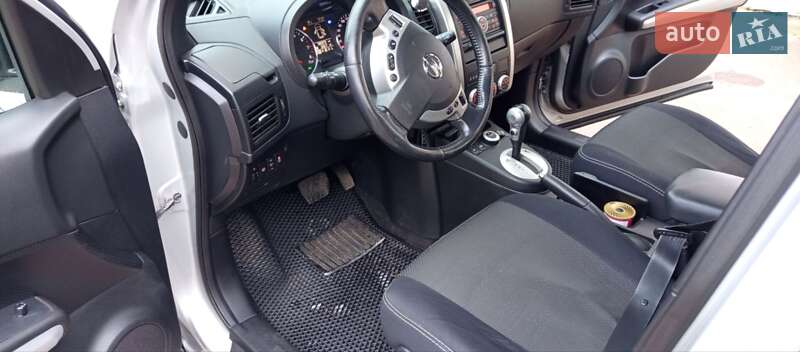 Позашляховик / Кросовер Nissan X-Trail 2011 в Житомирі