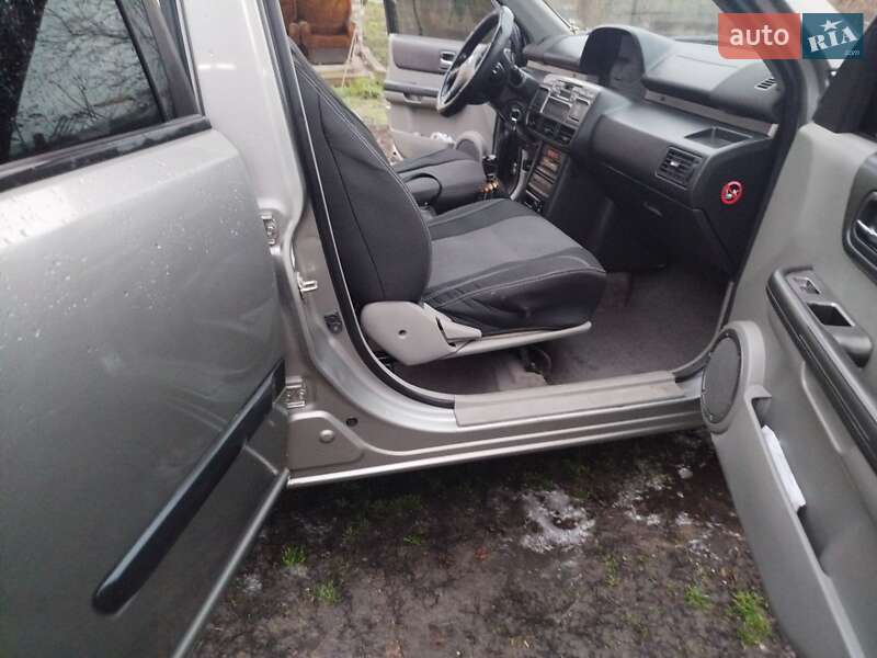Позашляховик / Кросовер Nissan X-Trail 2003 в Чигирину