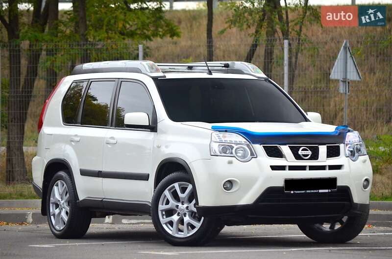 Позашляховик / Кросовер Nissan X-Trail 2013 в Дніпрі