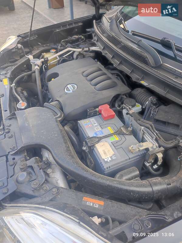 Позашляховик / Кросовер Nissan X-Trail 2014 в Коростишеві