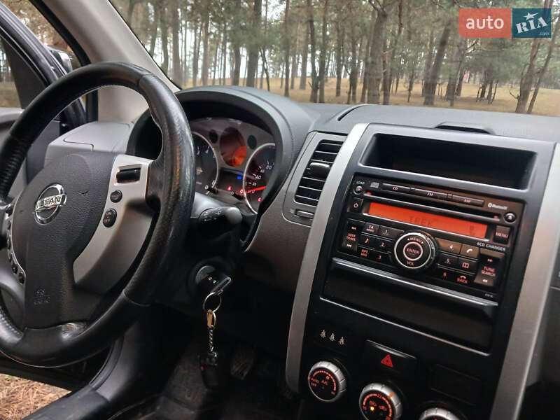 Позашляховик / Кросовер Nissan X-Trail 2008 в Вараші