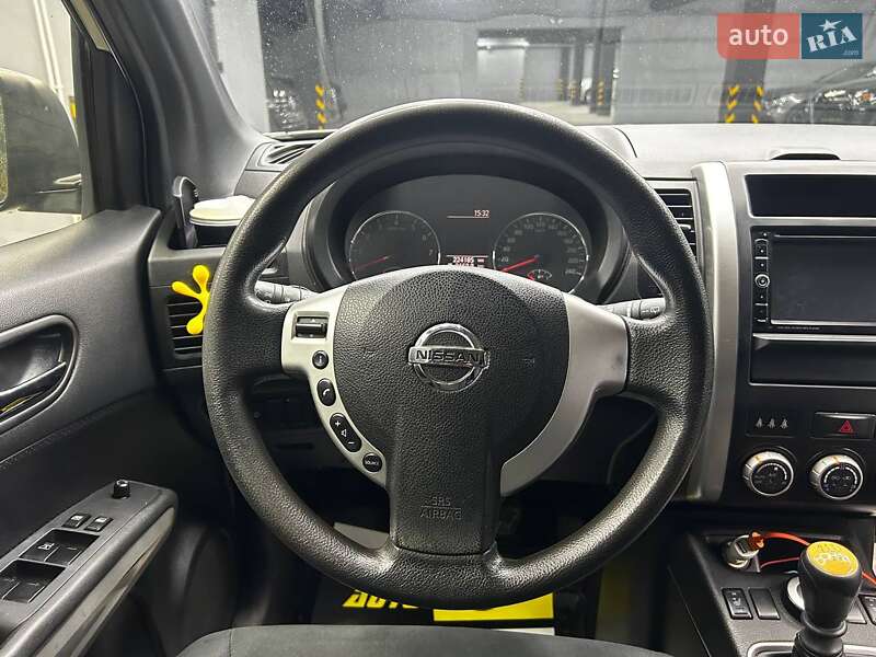 Позашляховик / Кросовер Nissan X-Trail 2012 в Чернівцях