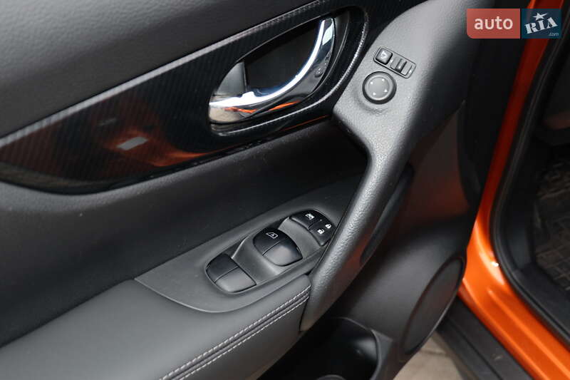 Внедорожник / Кроссовер Nissan X-Trail 2018 в Кременчуге фото 12 Внедорожник / Кроссовер Nissan X-Trail 2018 в Кременчуге