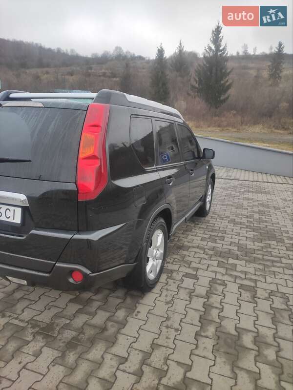 Внедорожник / Кроссовер Nissan X-Trail 2010 в Ужгороде