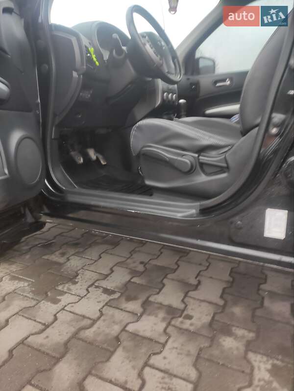 Внедорожник / Кроссовер Nissan X-Trail 2010 в Ужгороде