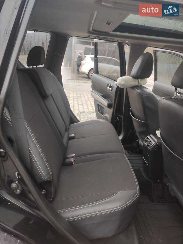 Внедорожник / Кроссовер Nissan X-Trail 2010 в Ужгороде