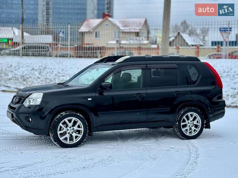 Позашляховик / Кросовер Nissan X-Trail 2011 в Києві