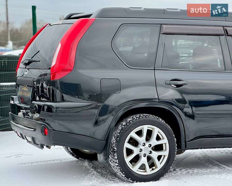 Позашляховик / Кросовер Nissan X-Trail 2011 в Києві