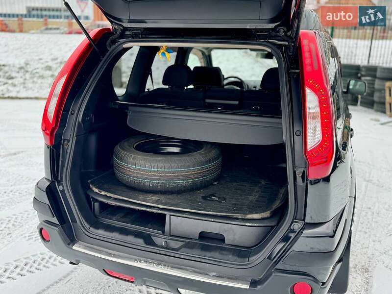Позашляховик / Кросовер Nissan X-Trail 2011 в Києві