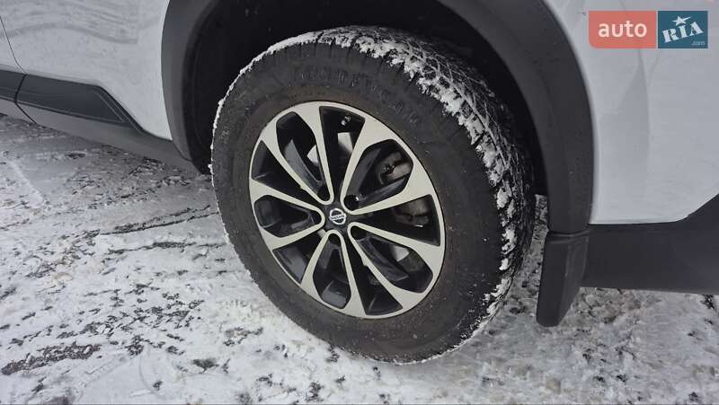 Позашляховик / Кросовер Nissan X-Trail 2023 в Черкасах