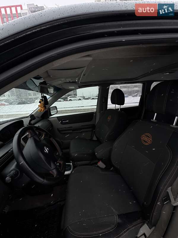 Позашляховик / Кросовер Nissan X-Trail 2005 в Києві