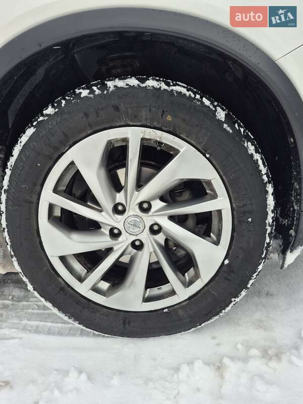 Позашляховик / Кросовер Nissan X-Trail 2014 в Хоролі