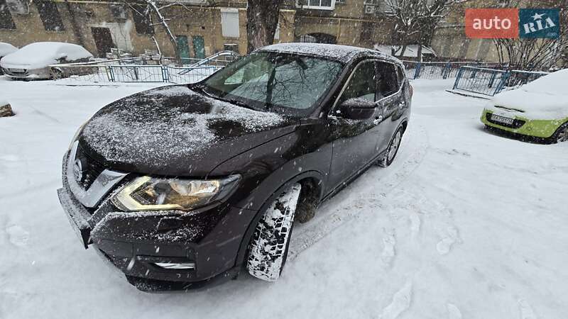 Позашляховик / Кросовер Nissan X-Trail 2017 в Києві