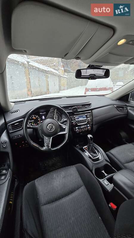 Позашляховик / Кросовер Nissan X-Trail 2017 в Києві