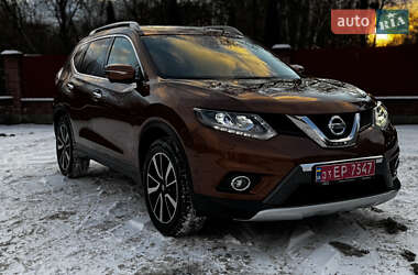 Позашляховик / Кросовер Nissan X-Trail 2015 в Рівному