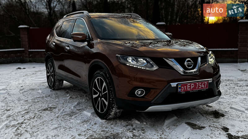 Внедорожник / Кроссовер Nissan X-Trail 2015 в Ровно фото Внедорожник / Кроссовер Nissan X-Trail 2015 в Ровно