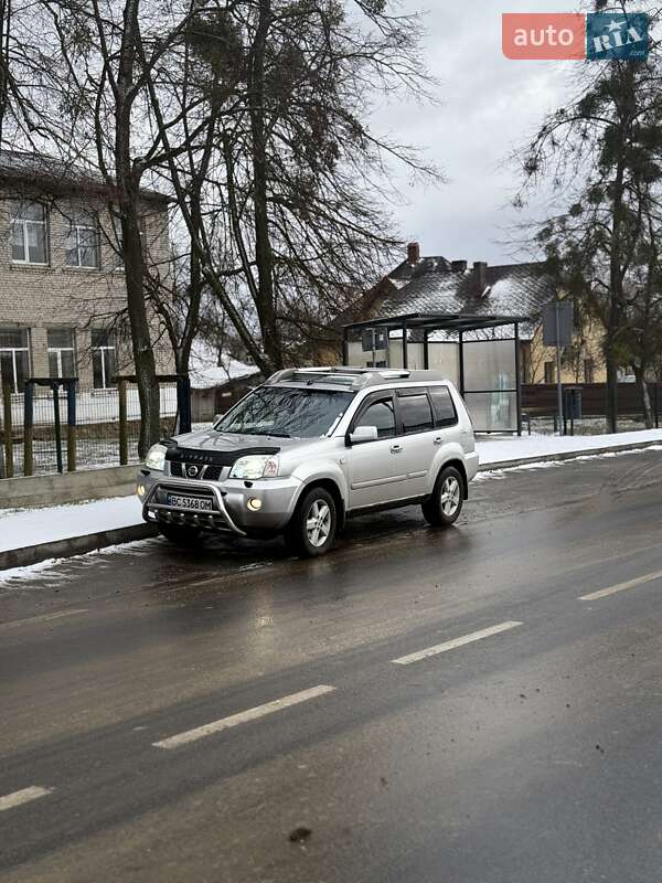 Позашляховик / Кросовер Nissan X-Trail 2005 в Новояворівську фото Позашляховик / Кросовер Nissan X-Trail 2005 в Новояворівську
