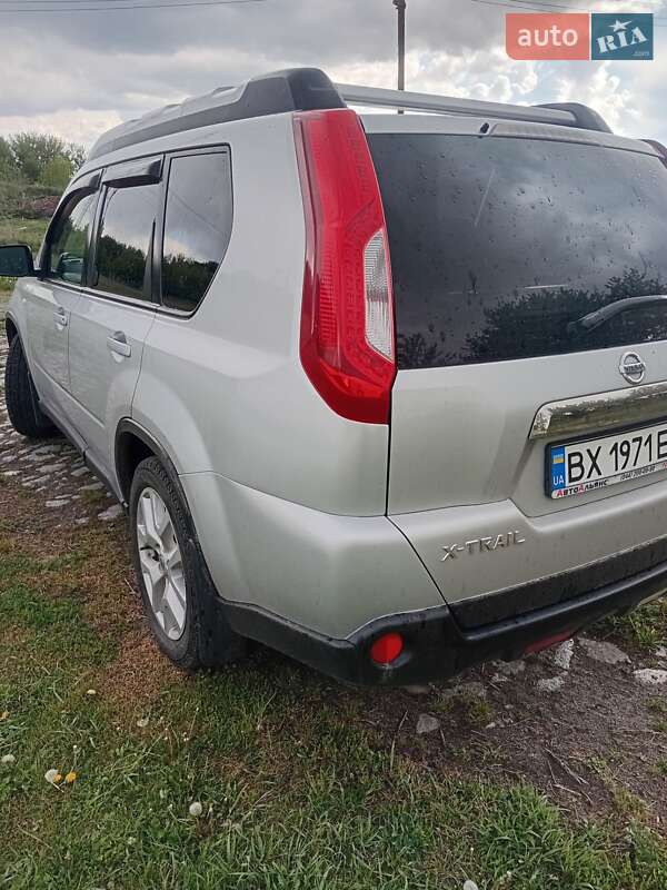 Внедорожник / Кроссовер Nissan X-Trail 2011 в Староконстантинове