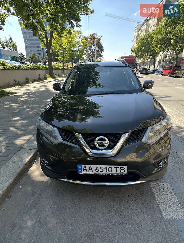 Внедорожник / Кроссовер Nissan X-Trail 2017 в Киеве