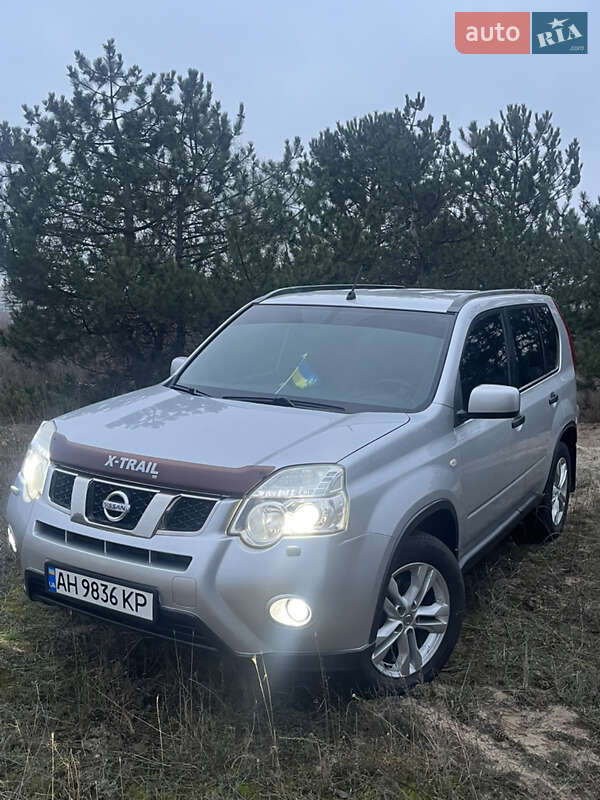 Внедорожник / Кроссовер Nissan X-Trail 2011 в Днепре