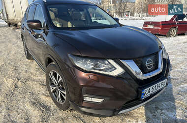 Позашляховик / Кросовер Nissan X-Trail 2017 в Києві