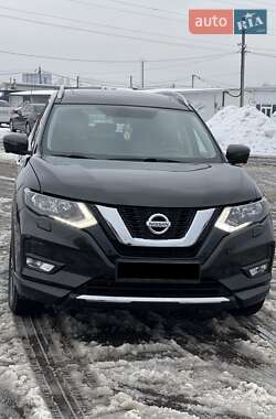 Позашляховик / Кросовер Nissan X-Trail 2017 в Ужгороді