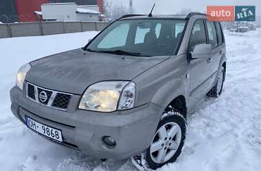 Позашляховик / Кросовер Nissan X-Trail 2005 в Львові
