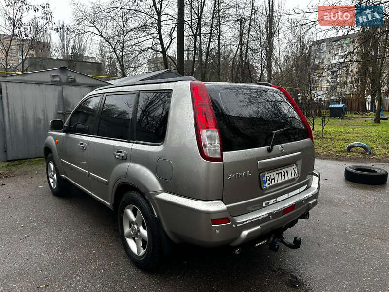 Внедорожник / Кроссовер Nissan X-Trail 2003 в Одессе
