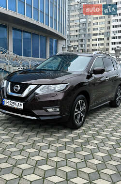 Внедорожник / Кроссовер Nissan X-Trail 2020 в Черноморске