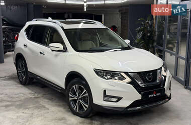 Внедорожник / Кроссовер Nissan X-Trail 2017 в Одессе