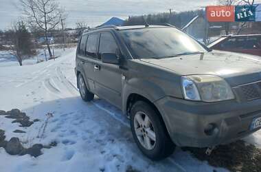 Внедорожник / Кроссовер Nissan X-Trail 2004 в Черновцах