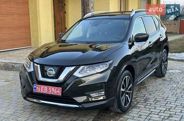Позашляховик / Кросовер Nissan X-Trail 2017 в Чернівцях