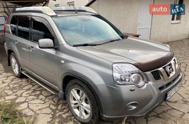 Позашляховик / Кросовер Nissan X-Trail 2011 в Зміїві