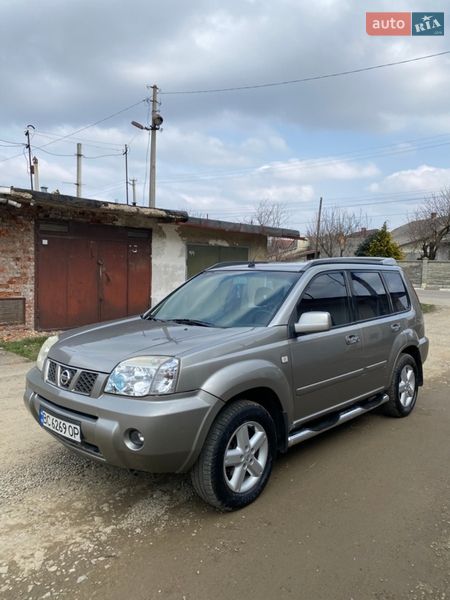 Внедорожник / Кроссовер Nissan X-Trail 2004 в Стрые