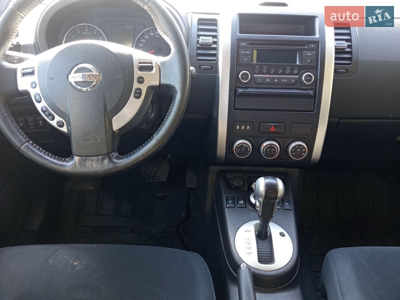 Внедорожник / Кроссовер Nissan X-Trail 2012 в Ровно