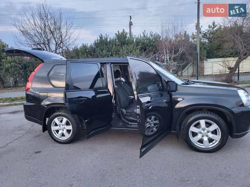 Внедорожник / Кроссовер Nissan X-Trail 2008 в Хмельницком