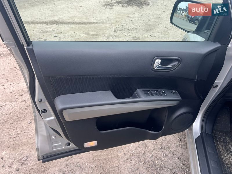 Внедорожник / Кроссовер Nissan X-Trail 2010 в Киеве фото 10 Внедорожник / Кроссовер Nissan X-Trail 2010 в Киеве