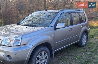 Позашляховик / Кросовер Nissan X-Trail 2005 в Іршаві