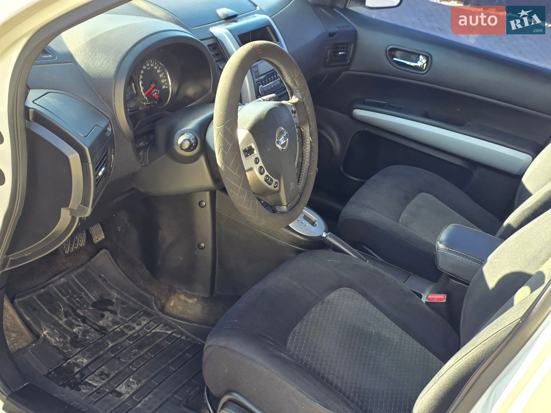 2013 Nissan X-Trail - мініатюра 28