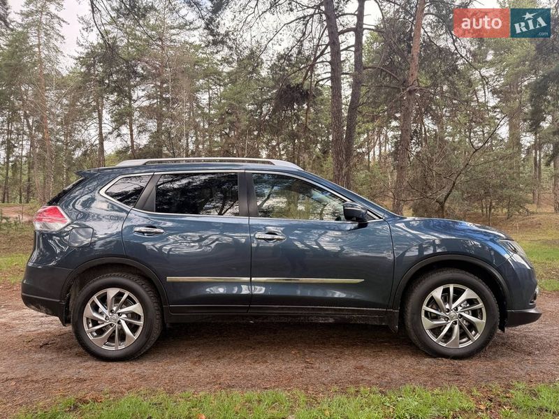 Внедорожник / Кроссовер Nissan X-Trail 2016 в Ахтырке