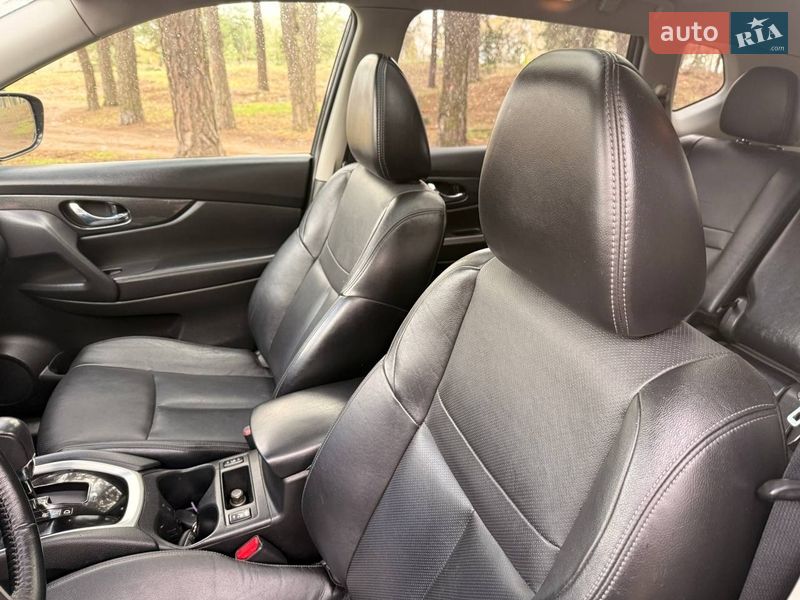 Внедорожник / Кроссовер Nissan X-Trail 2016 в Ахтырке