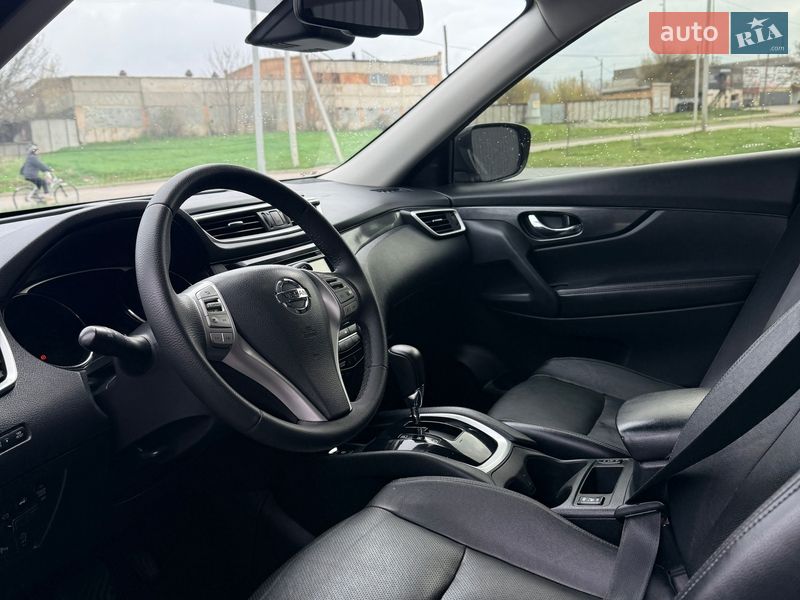 Внедорожник / Кроссовер Nissan X-Trail 2015 в Кропивницком