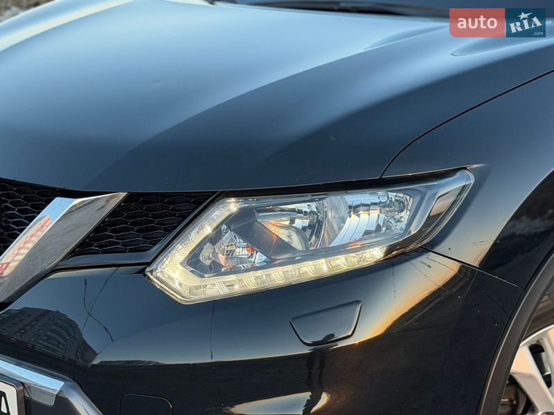 Внедорожник / Кроссовер Nissan X-Trail 2017 в Виннице