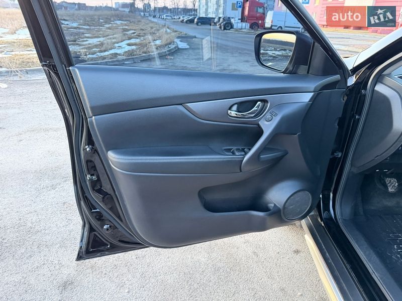 Внедорожник / Кроссовер Nissan X-Trail 2017 в Виннице