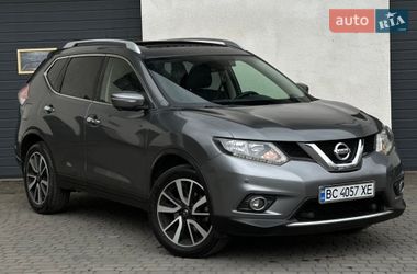 Позашляховик / Кросовер Nissan X-Trail 2015 в Львові