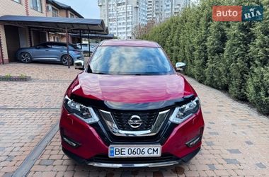 Внедорожник / Кроссовер Nissan X-Trail 2017 в Южноукраинске